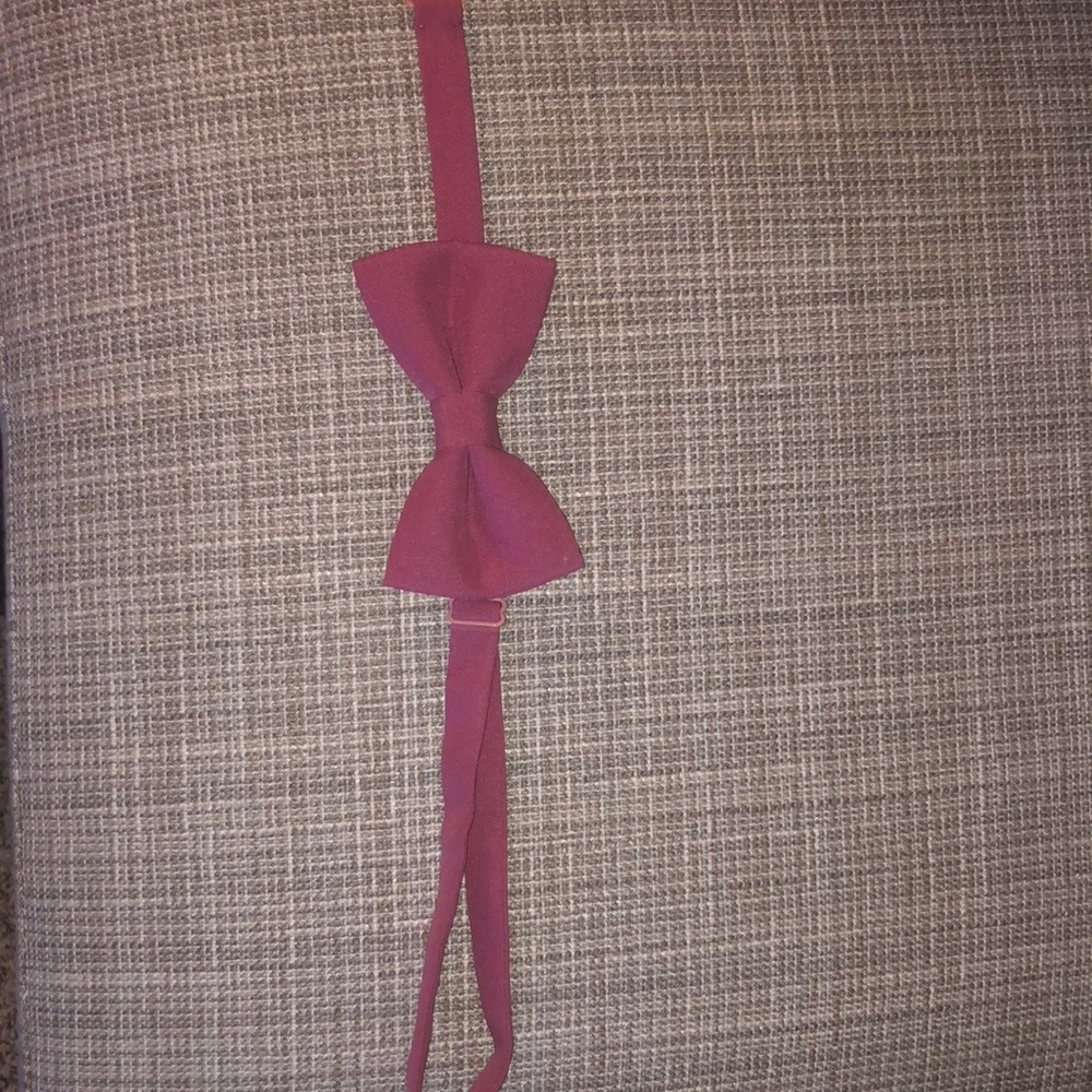 Bow tie